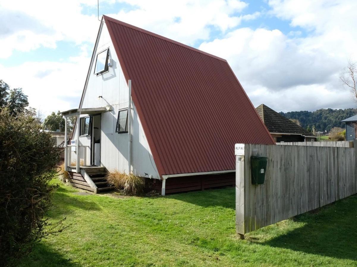 Central Ski Chalet - Ohakune Holiday Home Exterior photo